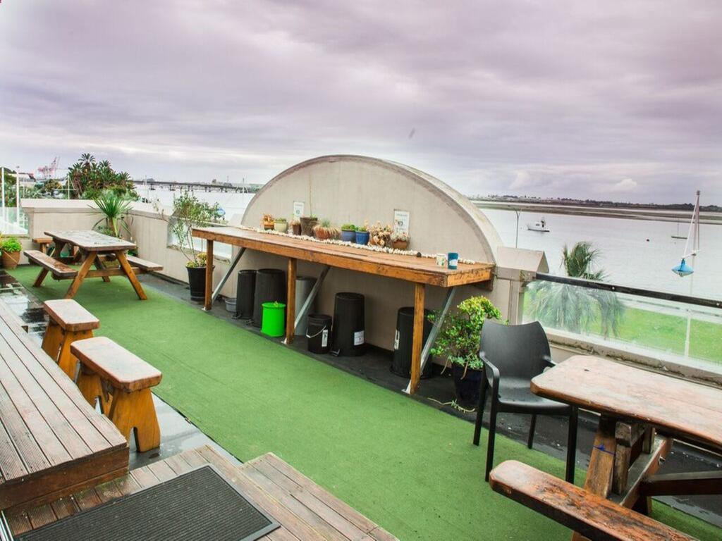 Harbourside City Backpackers Tauranga Dış mekan fotoğraf